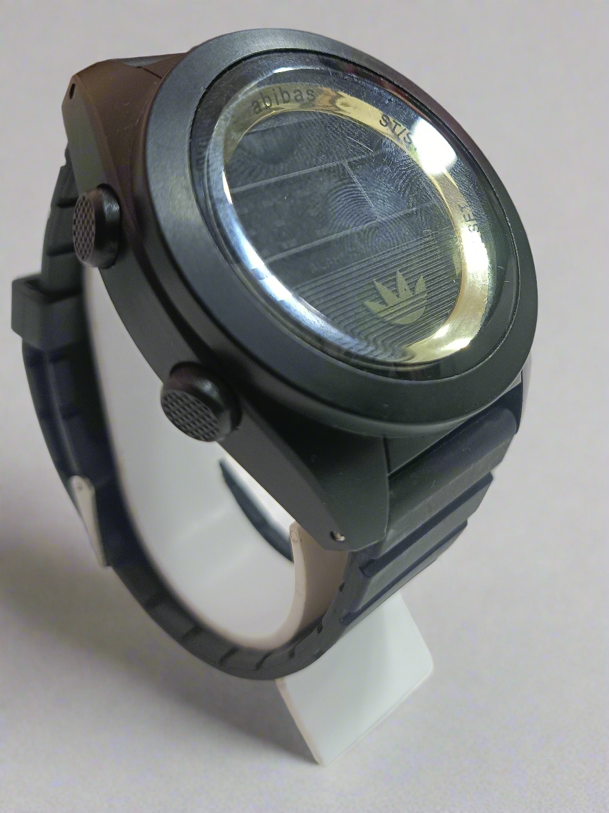 Digital watch